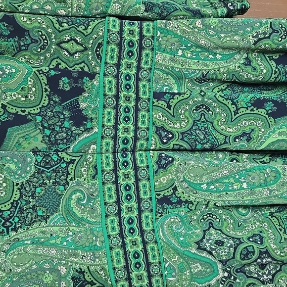 London Style-Green & blk. paisley print 3/4 dress V neck Sz 8 NWT. - Picture 9 of 12
